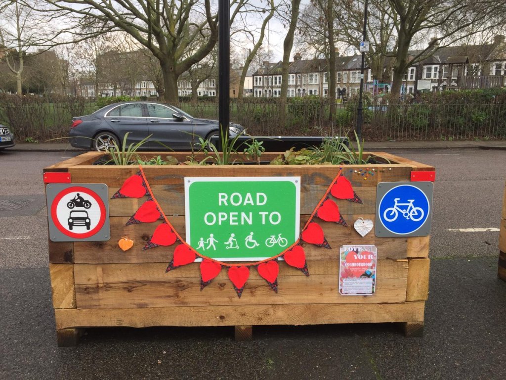 A community decorated LTN filter in Tulse Hill LTN